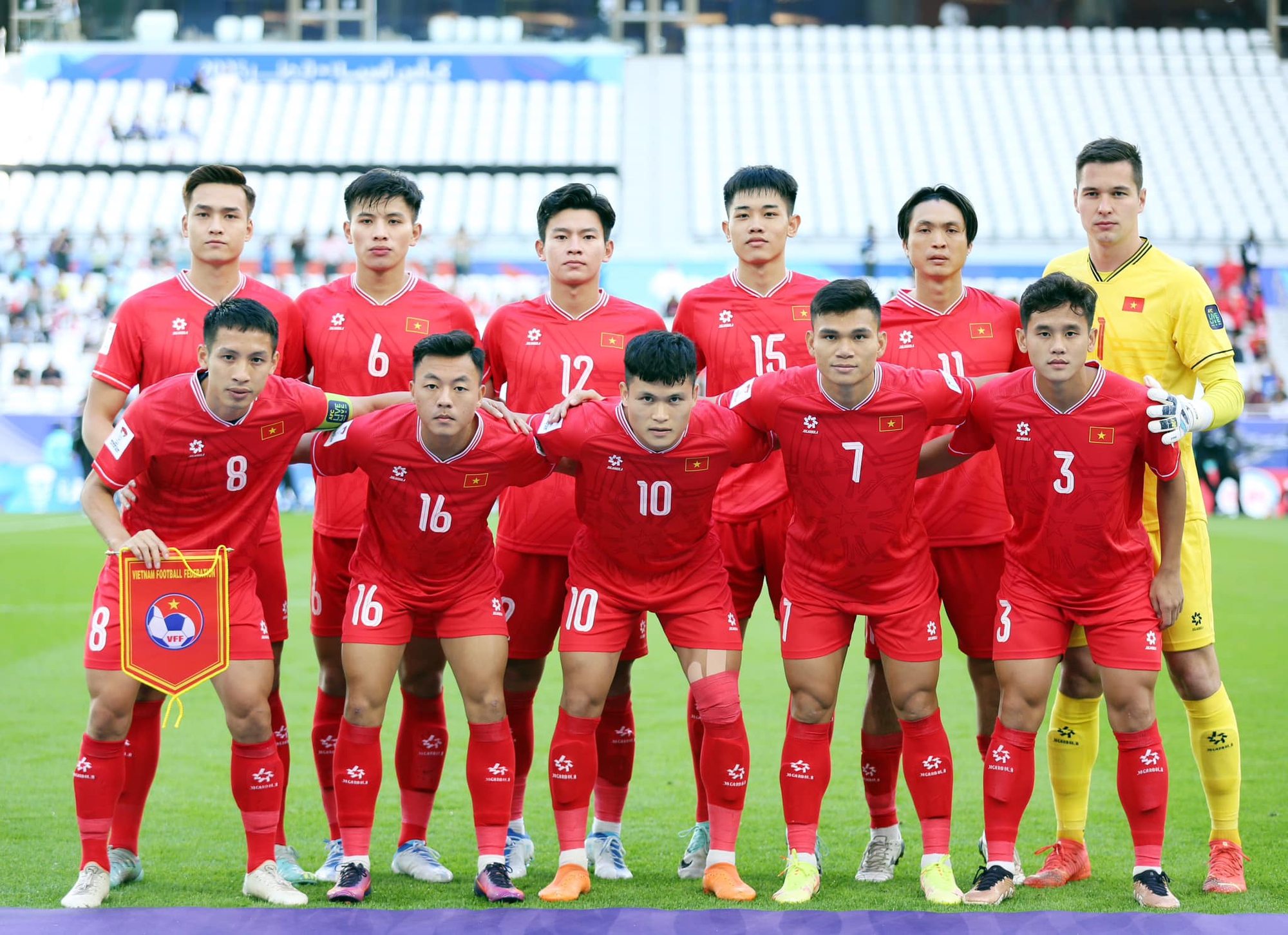 Thấy gì từ trận đội tuyển Việt Nam thua Nhật Bản: Vượt bão hoài nghi, ươm mầm hy vọng - Ảnh 2.