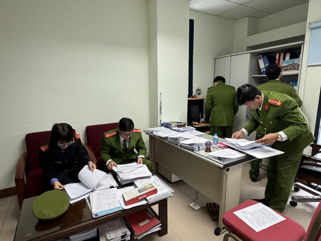 Chân dung Phó Cục trưởng Cục Đăng kiểm Việt Nam Nguyễn Vũ Hải vừa bị bắt - Ảnh 1.