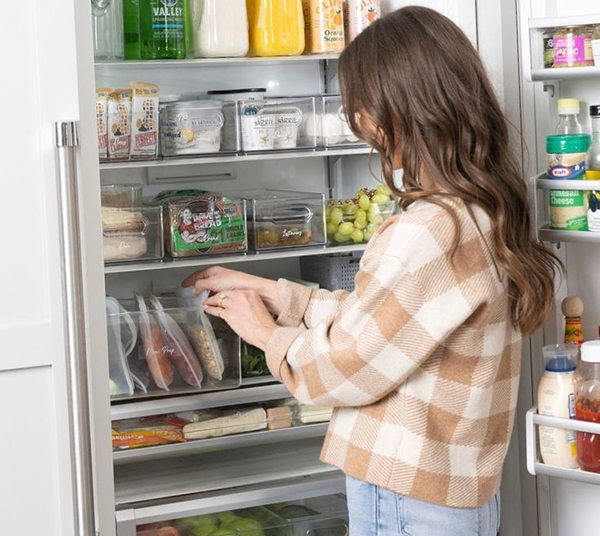 Quên làm điều này trước khi bỏ thức ăn thừa vào tủ lạnh dễ gây ngộ độc, nhất là với cơm - Ảnh 1.