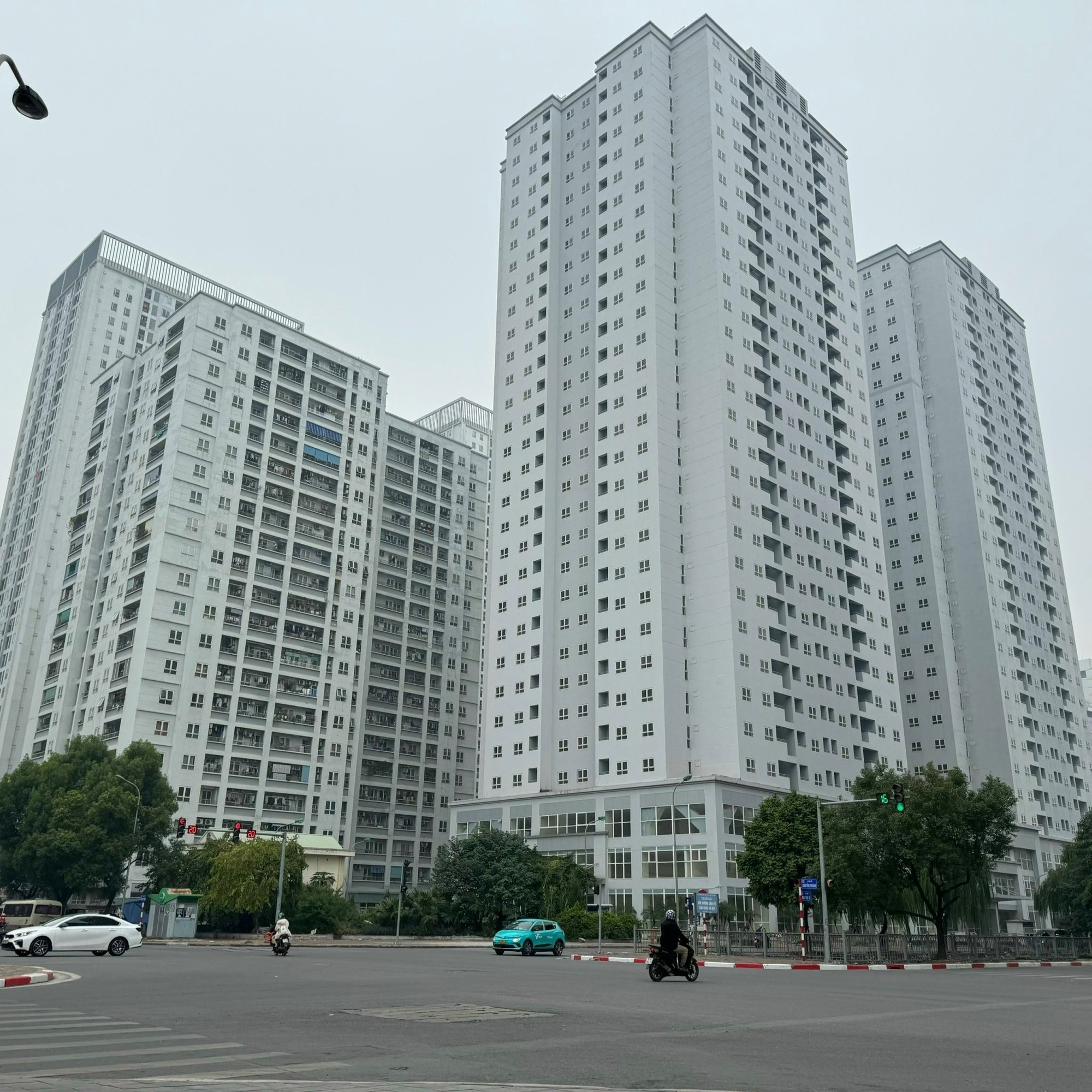 Giá chung cư tại Hà Nội có nơi tăng... 80% trong 2 năm - Ảnh 1.