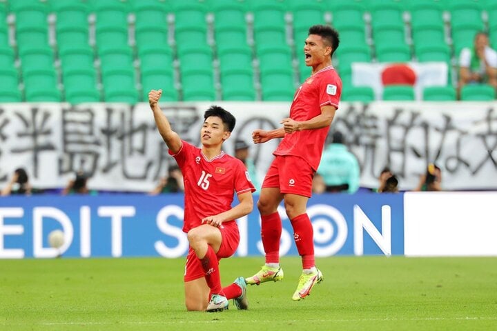 Đội hình Việt Nam vs Indonesia: Đình Bắc vắng mặt, Quang Hải đá chính - Ảnh 1.