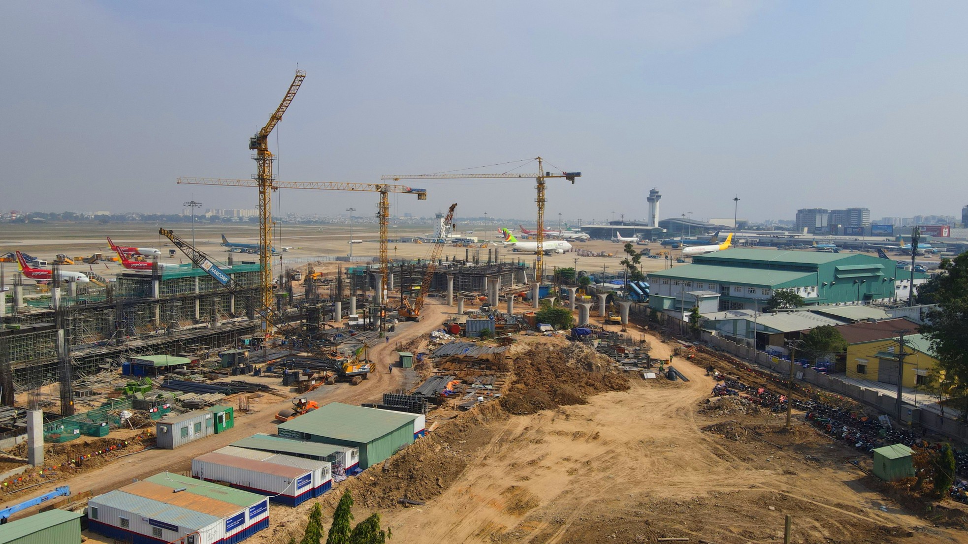 Cận cảnh nhà ga gần 11.000 tỷ đồng của sân bay Tân Sơn Nhất đang dần thành hình - Ảnh 6.