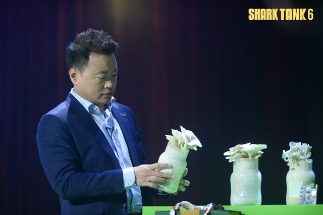 Hai tiến sĩ profile "khủng" khởi nghiệp với mô hình trồng nấm thông minh, Shark Bình: "Tôi thường rất cảnh giác với startup của các nhà khoa học" - Ảnh 2.