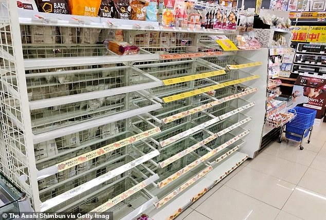 Động đất ở Nhật Bản: Số nạn nhân tử vong đã tăng lên 30, cảnh tượng chưa từng thấy xuất hiện ở siêu thị- Ảnh 14.