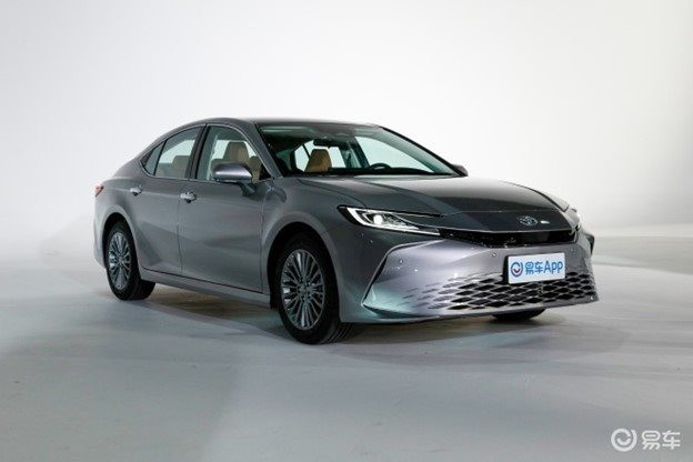 'Vua các dòng sedan' Toyota Camry thế hệ mới chào sân thị trường sát vách Việt Nam: tiêu thụ 4,2 lít/100 km, giá từ dưới 600 triệu đồng - Ảnh 2.