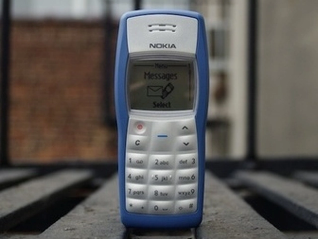 Vì sao &quot;huyền thoại cục gạch&quot; Nokia 1100 một thời được hâm mộ không kém gì iPhone? - Ảnh 2.