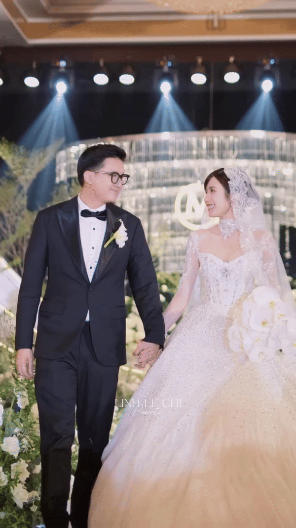 4 váy cưới của nữ diễn viên Ngọc Huyền: Đều xinh, tổng giá trị gần 300 triệu- Ảnh 3.
