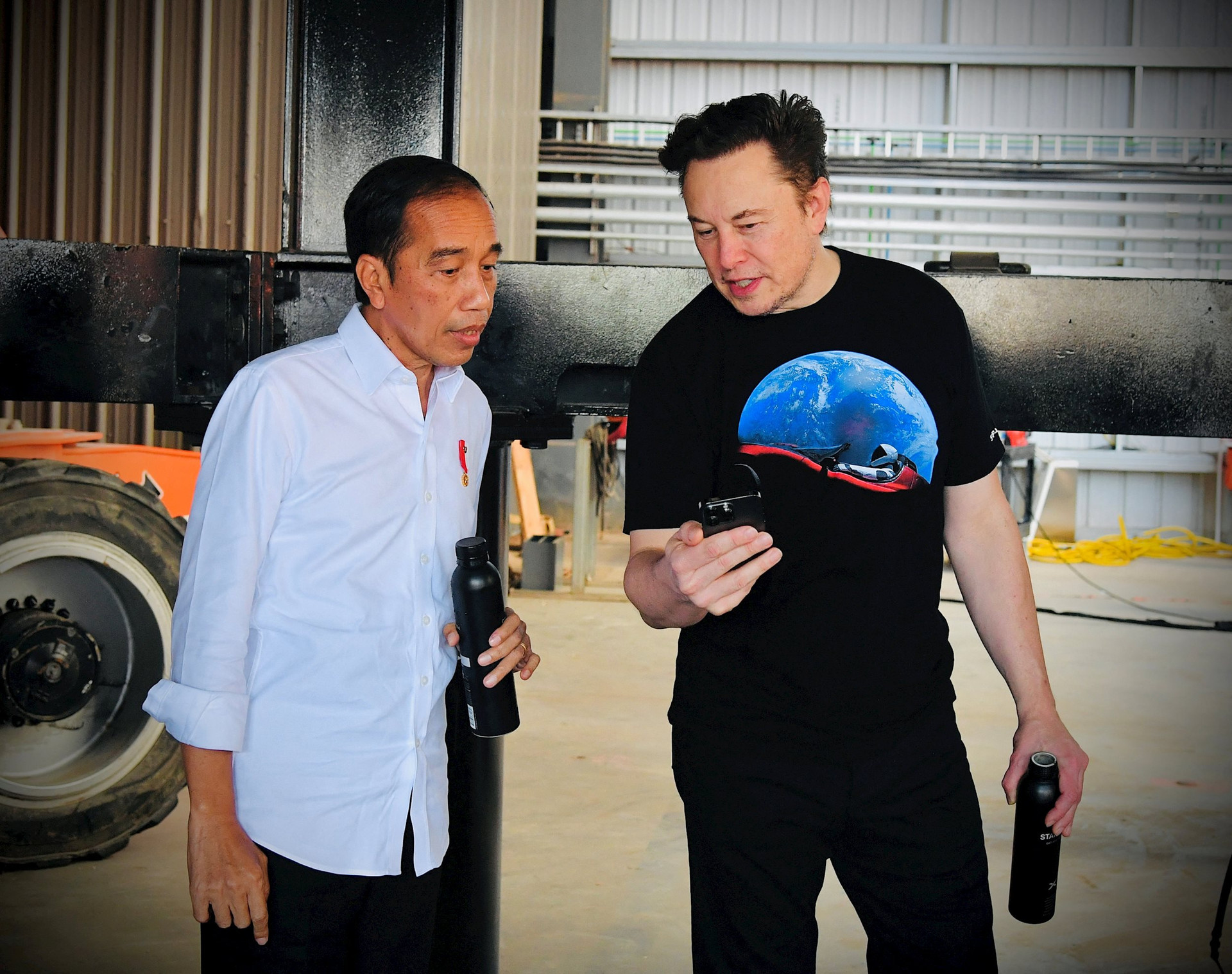 Khoản đầu tư của 'ông trùm' xe điện Trung Quốc chẳng đủ hấp dẫn, nhiều quốc gia châu Á chỉ 'mê' Elon Musk, liên tục trải thảm đỏ mời gọi Tesla - Ảnh 2.