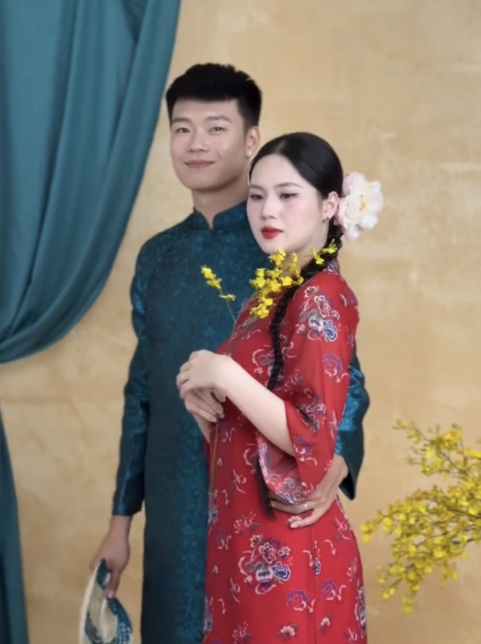 Hậu trường ảnh tết nhà Thành Chung và vợ hotgirl Tuyên Quang: Ảnh cam thường còn xinh đẹp thế này - Ảnh 3.