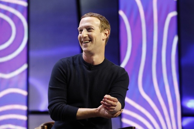 Đẳng cấp Mark Zuckerberg: Chỉ 1 quyết định nhỏ cũng làm hàng trăm nhà xuất bản điêu đứng, thâm hụt hàng chục triệu USD doanh thu - Ảnh 1.