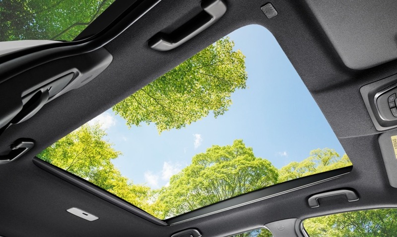 Sales hé lộ thông tin Corolla Cross 2024 sắp bán tại Việt Nam: Bỏ bản G, thêm cửa sổ trời toàn cảnh, phanh tay điện tử - Ảnh 7.