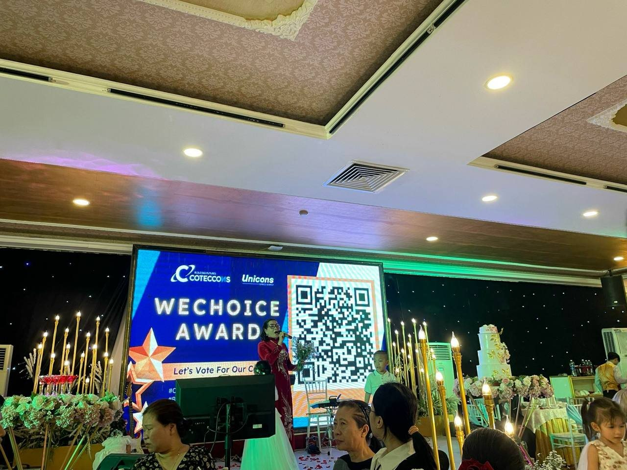 Gay cấn WeChoice Awards 2023: Hàng chục nghìn công nhân Coteccons 'máu lửa' làm điều chưa từng có, Viettel Money và TPBank bất ngờ thế chỗ của Vinamilk và Hảo Hảo - Ảnh 3.
