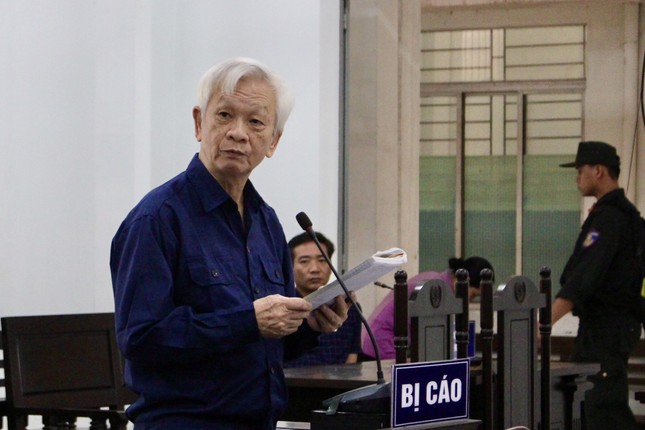 Vụ Mường Thanh Viễn Triều: Cựu Chủ tịch UBND tỉnh Khánh Hoà mong sớm được trở về với con cháu - Ảnh 1.