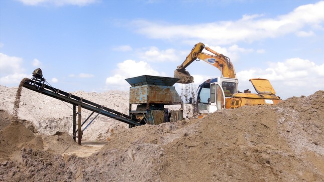 Hà Nội yêu cầu kiểm soát chặt các mỏ khoáng sản cung cấp cho dự án Vành đai 4 - Ảnh 1.