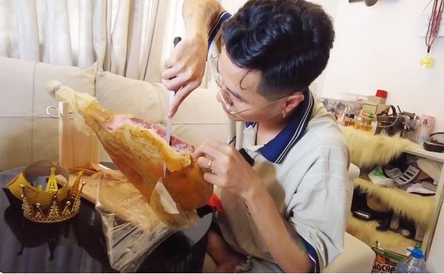Thịt đùi ủ muối Tây Ban Nha người siêu giàu Việt Nam mới dám ăn, anh nông dân ở châu Phi mua về nhai chơi