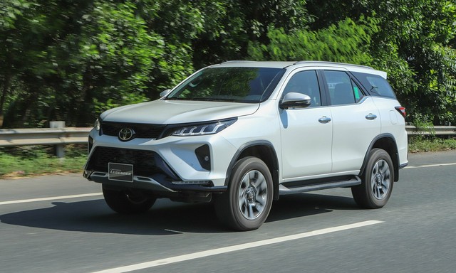 Sau bê bối Daihatsu, Toyota tiếp tục phát hiện gian lận động cơ: Có tên 5 mẫu đang bán ở Việt Nam? - Ảnh 3.