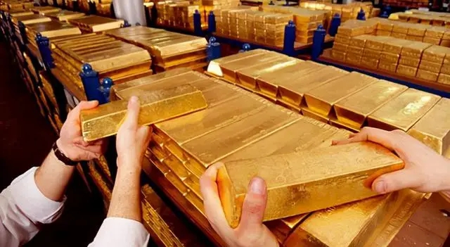 Người phụ nữ mang 1,5 kg vàng đi bán, ngân hàng lập tức báo cảnh sát: Chân tướng vụ án mất 800 lượng vàng vào 19 năm trước được vạch trần, 2 người bị bắt - Ảnh 2.