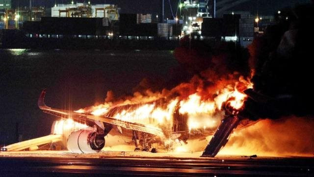 Kỳ tích Nhật Bản: Cách đào tạo phi hành đoàn đỉnh cao của Japan Airlines cứu sống gần 400 người khỏi chiếc máy bay bốc cháy - Ảnh 1.