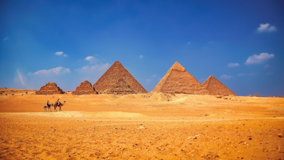 Manh mối từ không gian giúp các nhà khoa học giải đáp bí ẩn về kim tự tháp Ai Cập - Ảnh 1.