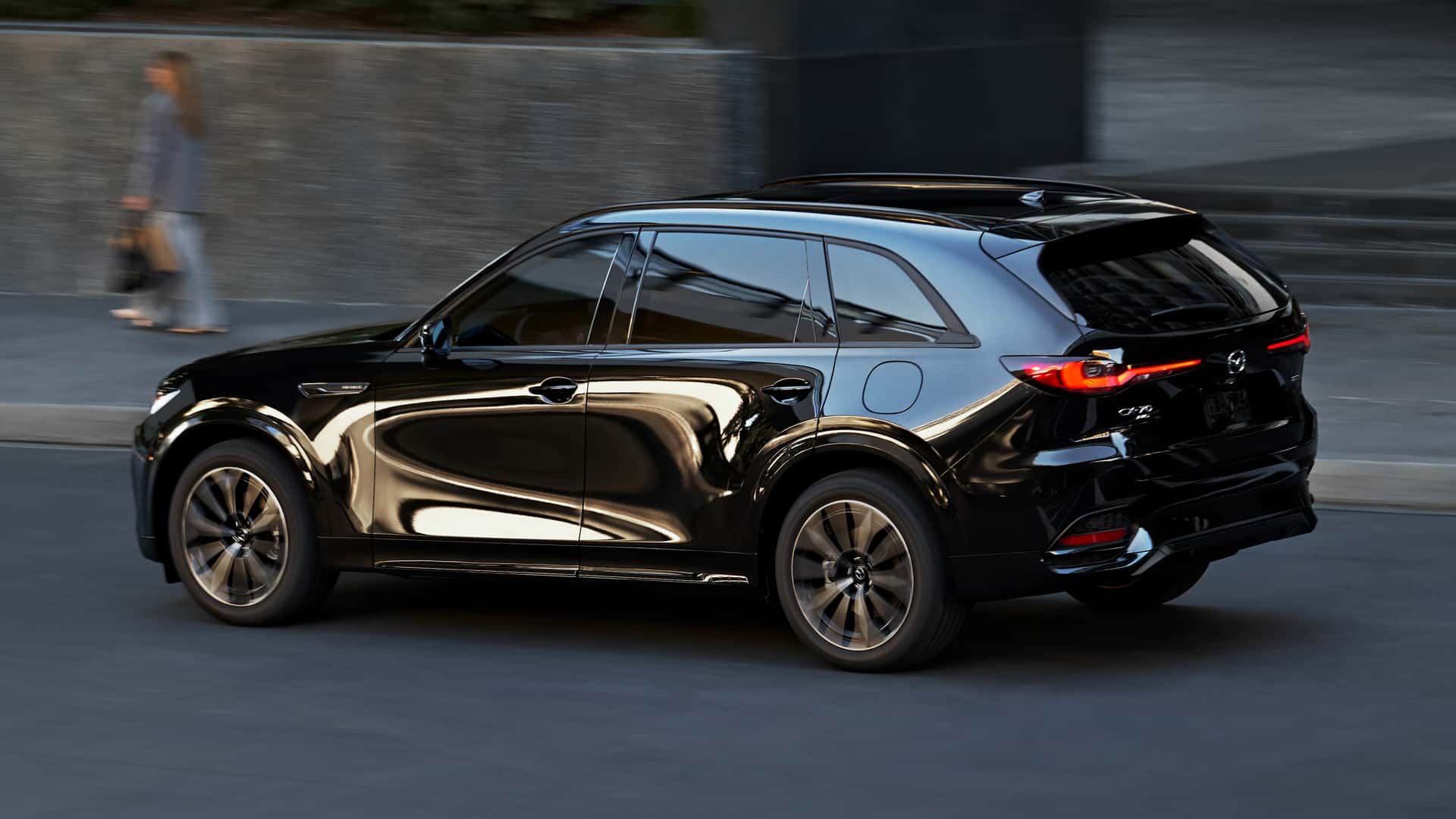 Ra mắt Mazda CX-70: Phiên bản thu nhỏ của CX-90, động cơ I6 như BMW, giá quy đổi dự kiến dưới 900 triệu - Ảnh 2.
