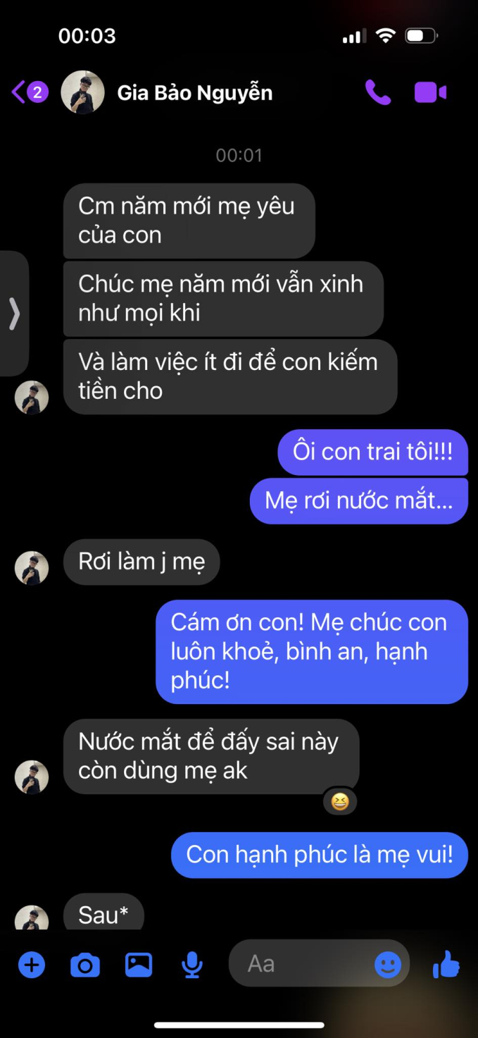 Năm mới, con trai MC Thảo Vân dặn dò 1 câu khiến mẹ rơi nuớc mắt, ai cũng khen: Đẻ đứa con &quot;đáng đồng tiền bát gạo&quot; - Ảnh 1.