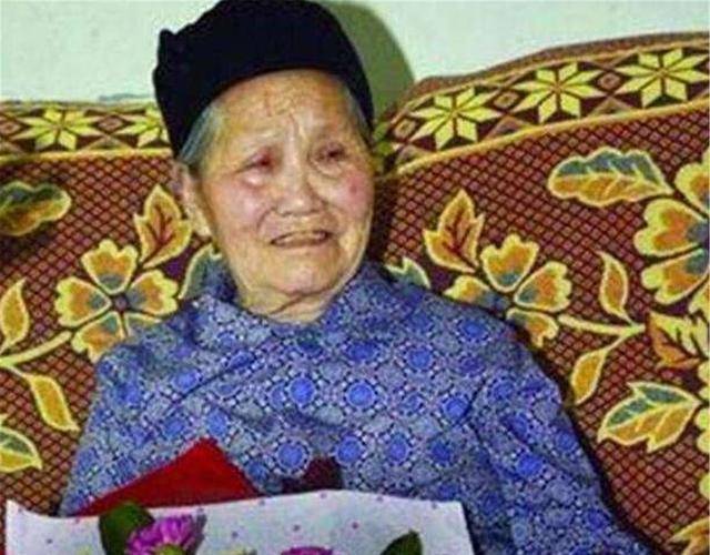 Cụ bà sống thọ 127 tuổi nhờ 3 thói quen đơn giản, không phải tập thể dục- Ảnh 1.