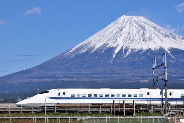 Nếu có động đất, tàu cao tốc 320km/h của Nhật sẽ phanh 'nhanh như chớp' trong 1,3 giây nhờ công nghệ mới - Ảnh 2.