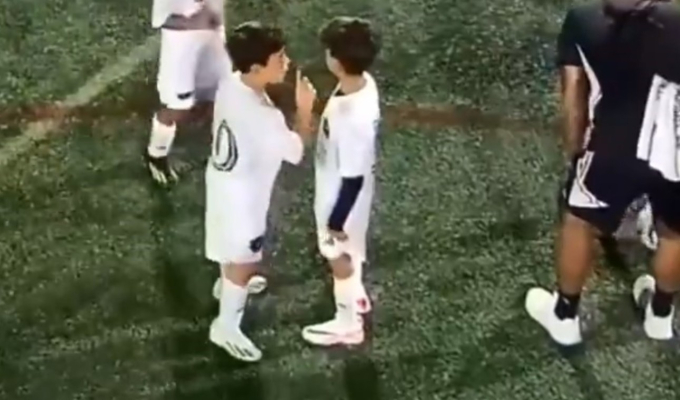 Messi's son causes a stir when he sees his team playing poorly, promising to become a big star in the future - Photo 2.