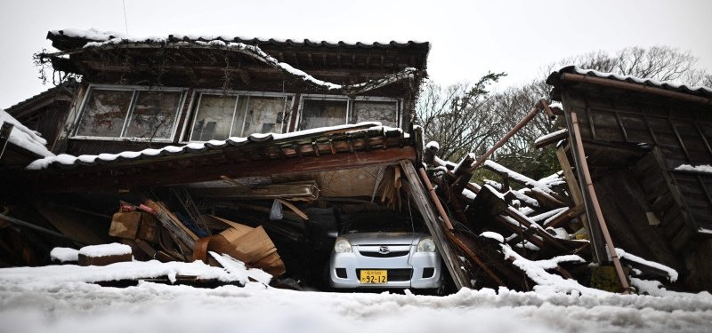 Số người thiệt mạng trong trận động đất ở Nhật Bản tăng lên 168, hơn 300 người mất tích - Ảnh 1.