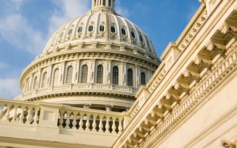 Quốc hội Mỹ đạt thỏa thuận lưỡng đảng về ngân sách liên bang 1.600 tỷ USD - Ảnh 1.