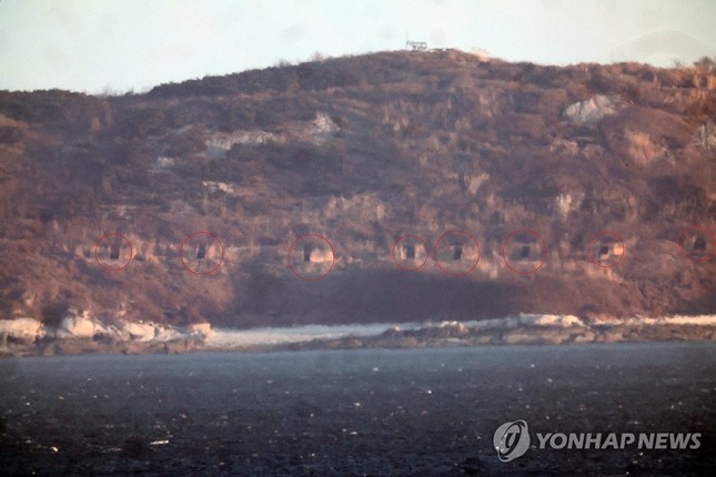 Em gái Chủ tịch Kim Jong-un lên tiếng sau khi Triều Tiên bắn hàng loạt đạn pháo ra biển - Ảnh 3.