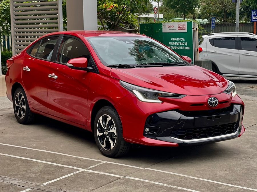 Hyundai Accent, Toyota Vios, Honda City đua giảm giá - Ảnh 1.