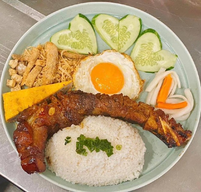 Xôn xao tin Sà Bì Chưởng cơ sở Hà Nội bị cháy, PewPew lập tức gọi cho Độ Mixi để xác minh- Ảnh 6.