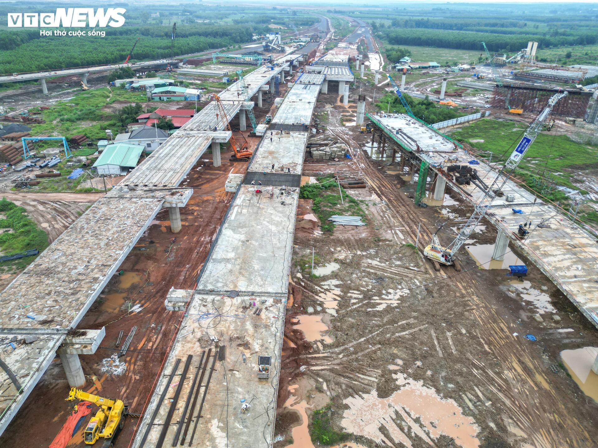 Hai tuyến đường dẫn vào sân bay Long Thành sau hơn 1 năm thi công- Ảnh 5.