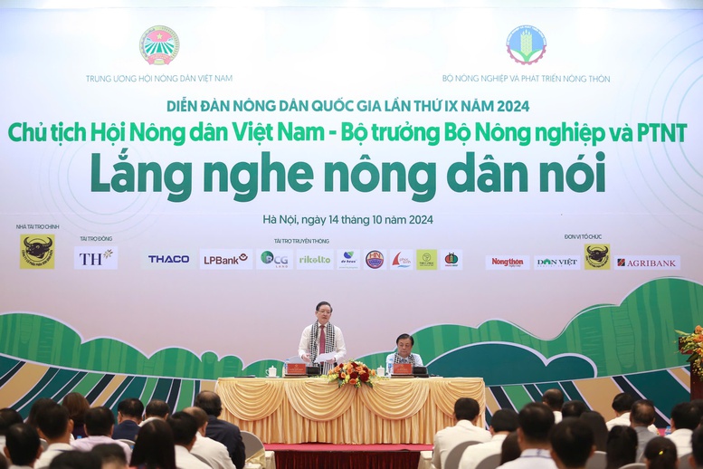 Câu nói khiến Bộ trưởng Lê Minh Hoan bị "ném đá": "Phải tri thức hóa người nông dân, đỡ mong manh đi"- Ảnh 2.