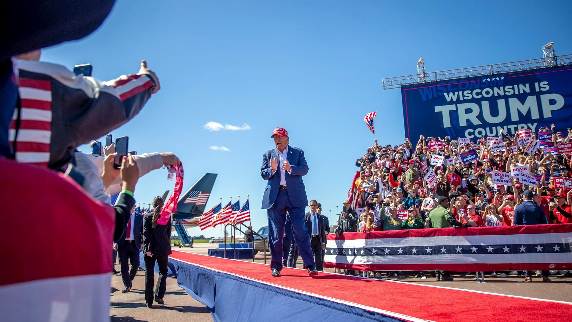 Phát hiện gây sốc về những “ fan cuồng của” ông Trump: Hé lộ sự thực nằm ngoài sự tưởng tượng của nhiều người- Ảnh 2.