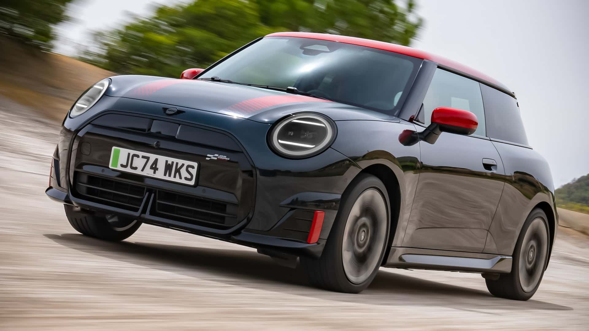 MINI JCW điện đầu tiên ra mắt: Mạnh 255 mã lực, 0-100km/h trong 5,9 giây, có chế độ ‘boost’ cực mạnh tức thời- Ảnh 7.