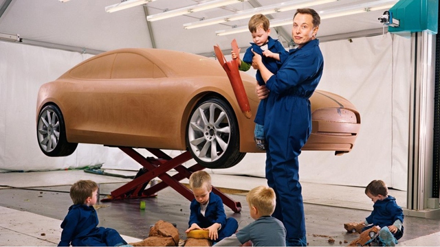 With 12 children, billionaire Elon Musk has a particularly "weird" way of raising them! - Photo 3.