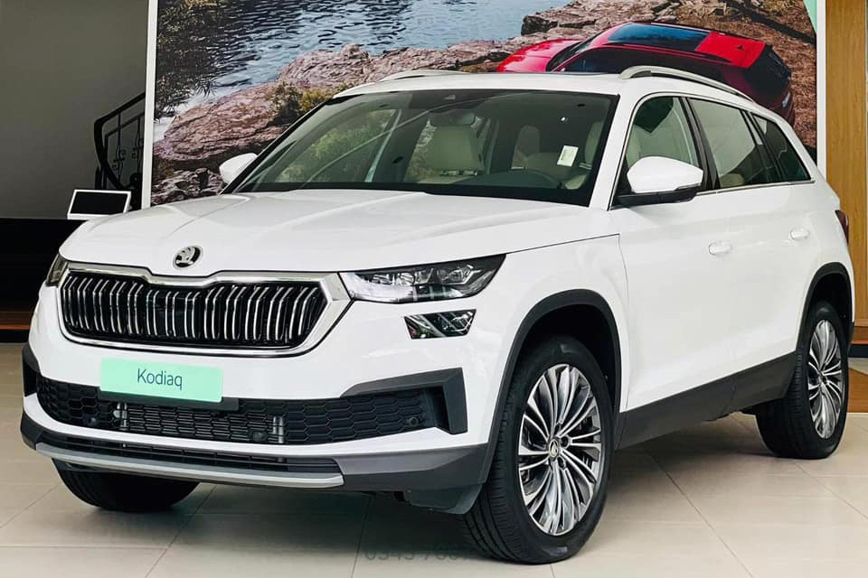 Cặp đôi Skoda giảm giá mạnh tại đại lý: Karoq còn 855 triệu tiệm cận Seltos, Kodiaq còn hơn 1 tỷ ngang khởi điểm Santa Fe- Ảnh 4.