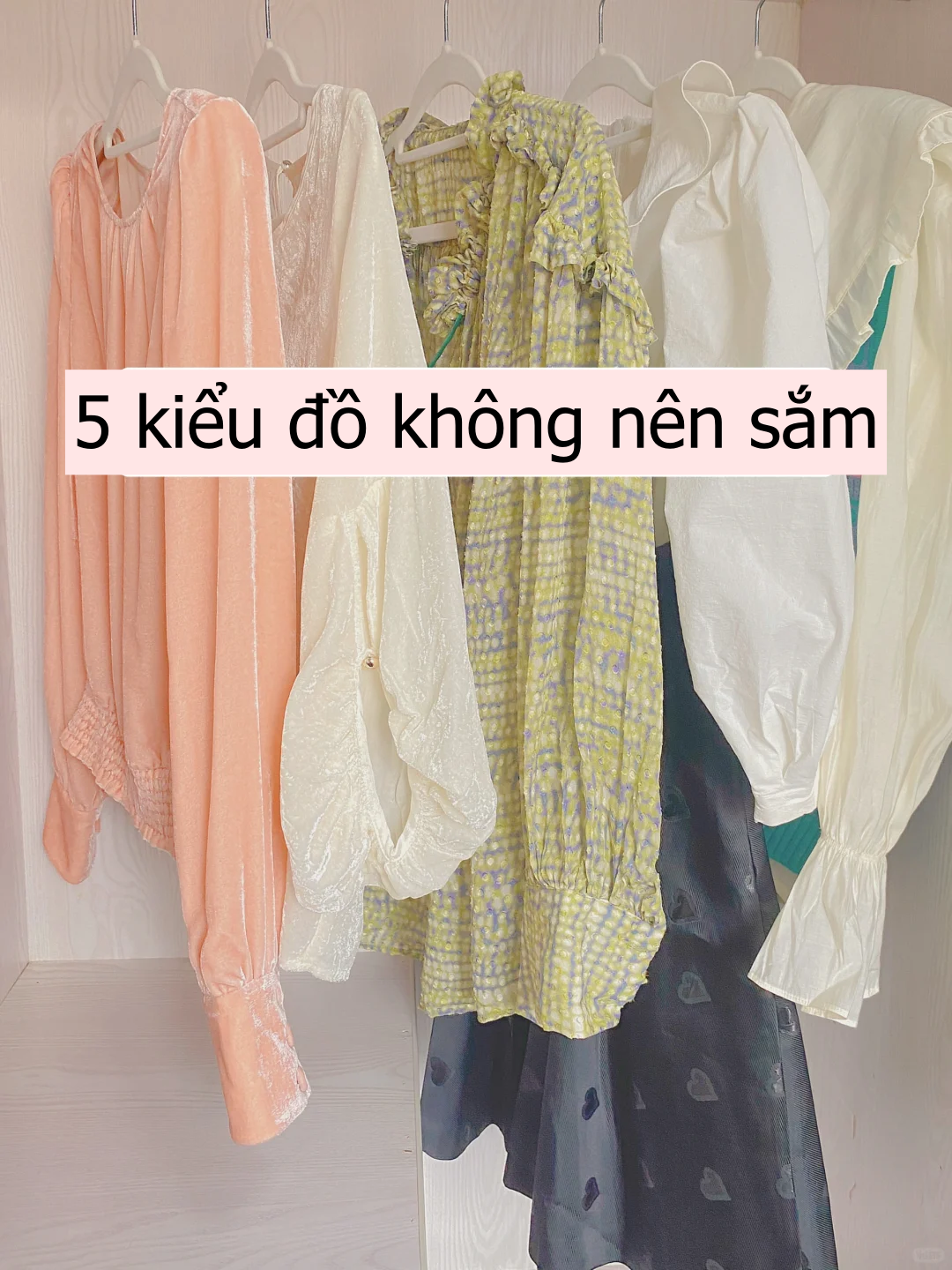 Phụ nữ qua tuổi 40 không nên mặc 5 loại trang phục này, trông rất "kém sang"- Ảnh 2.