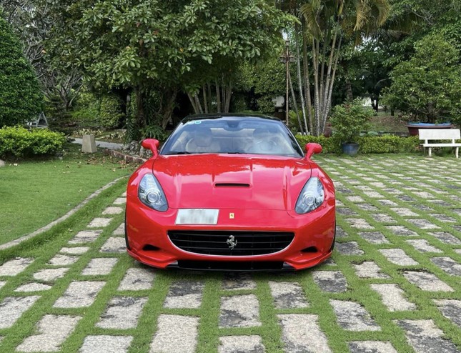 Siêu xe hàng hiếm Ferrari California được rao bán hơn 7 tỷ đồng- Ảnh 2.