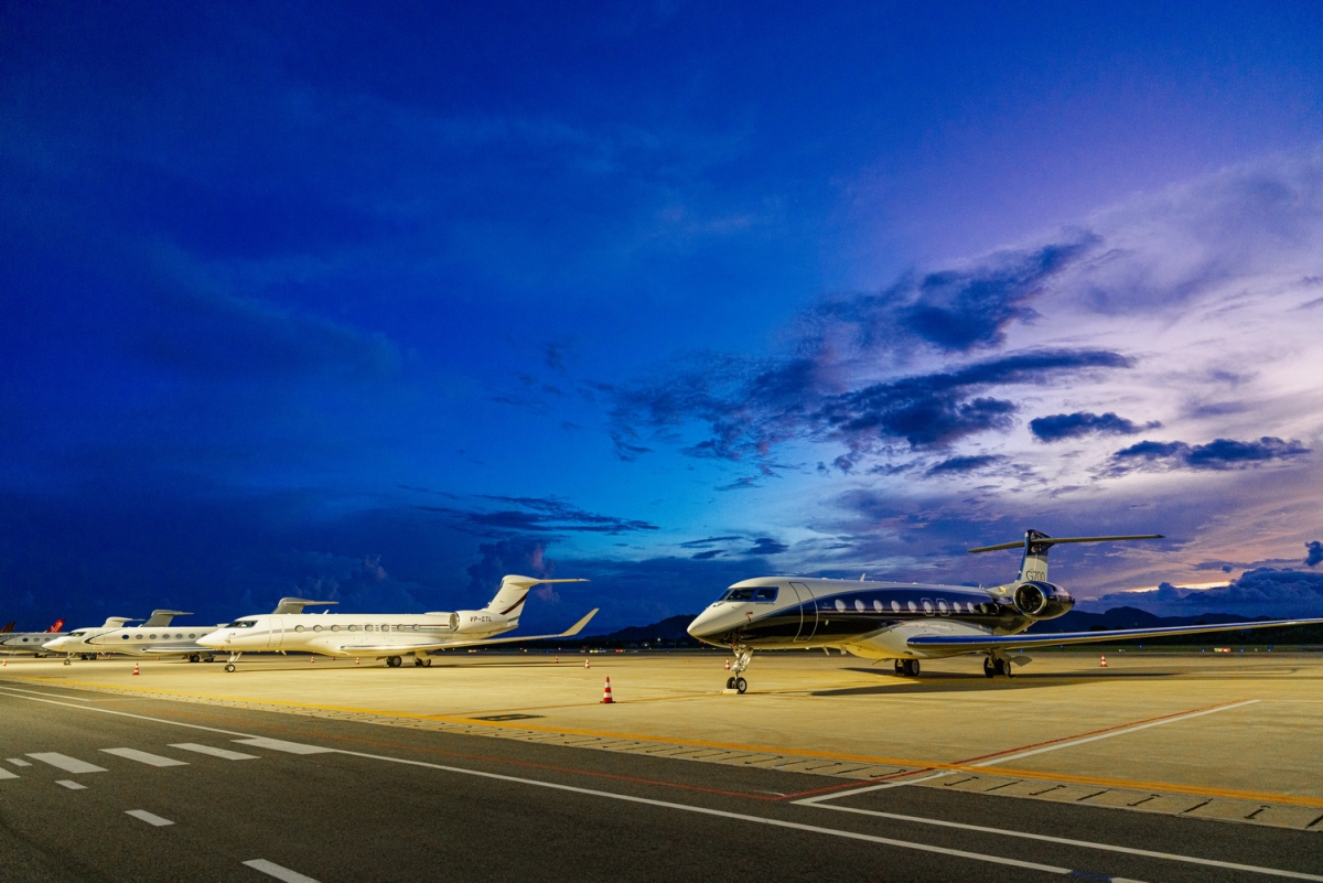 Loạt tàu bay siêu sang Gulfstream dành cho tỷ phú thế giới đáp xuống sân bay Đà Nẵng- Ảnh 8.