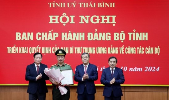 Ban Bí thư chỉ định 3 Đại tá tham gia Ban Chấp hành, Ban Thường vụ Tỉnh ủy- Ảnh 1.