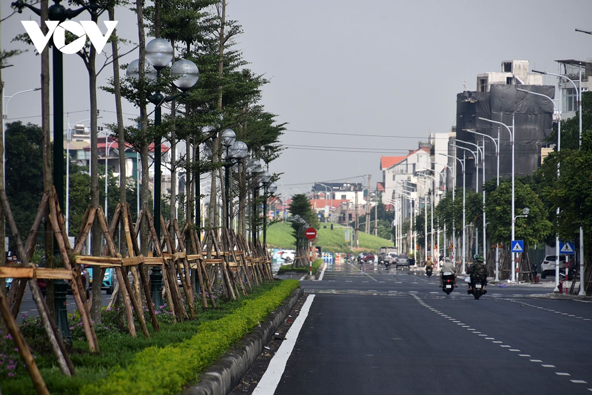 Diện mạo con đường nghìn tỷ với 6 làn xe sắp khánh thành ở Long Biên, Hà Nội- Ảnh 8.