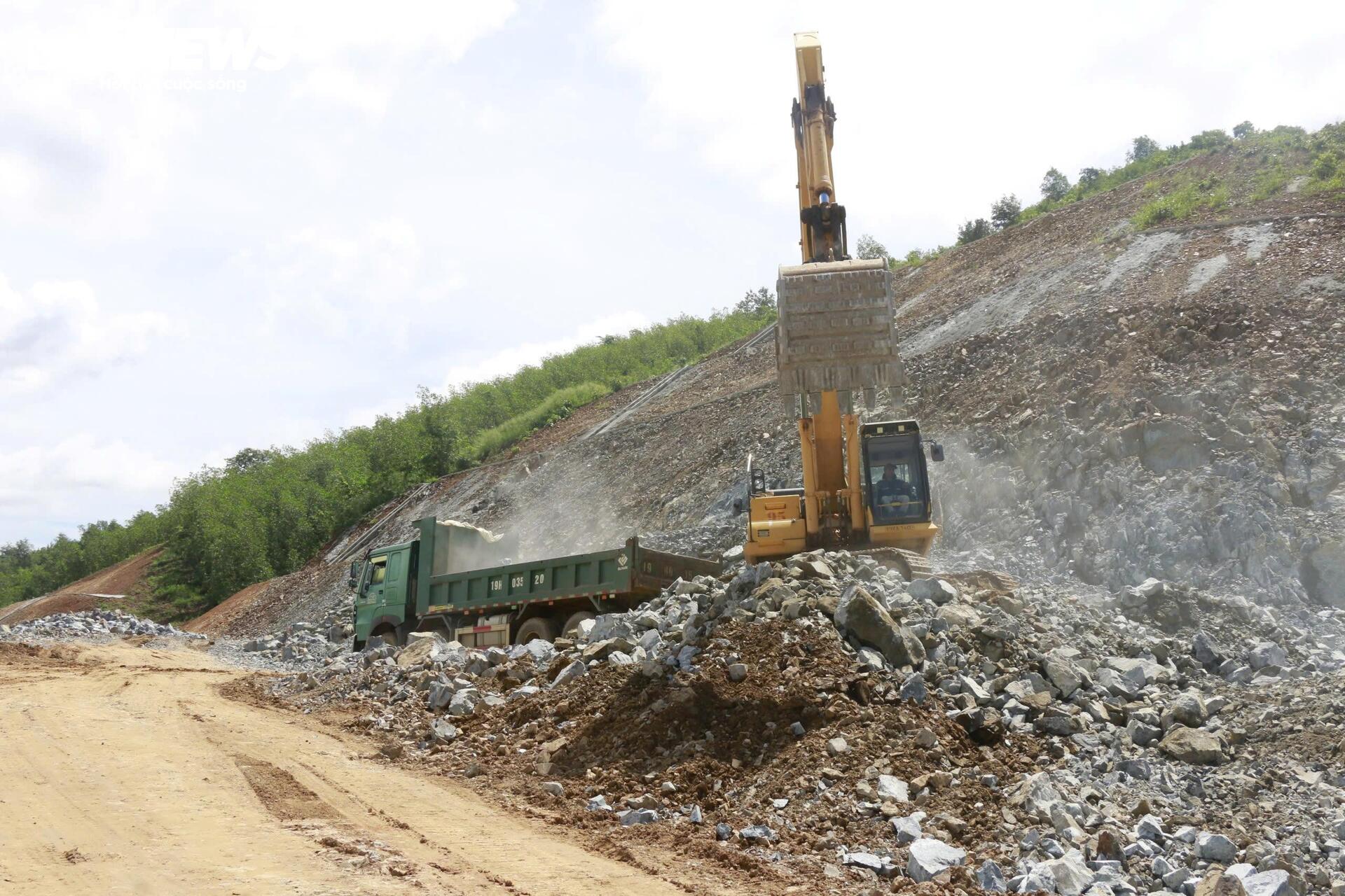 Hiện trạng cao tốc Khánh Hòa - Buôn Ma Thuột sau 16 tháng thi công- Ảnh 8.