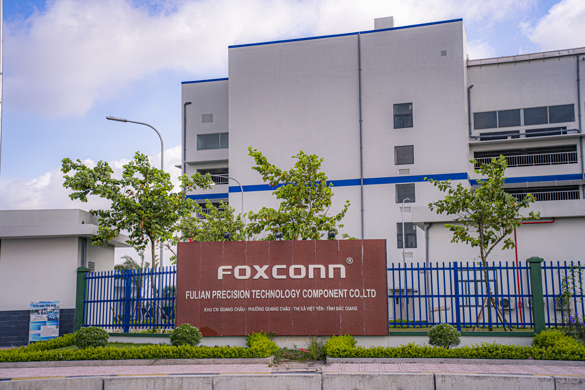 Toàn cảnh đại công trường xây nhà máy 15.000 tỷ của Foxconn để sản xuất linh kiện cho Apple tại Bắc Giang- Ảnh 6.