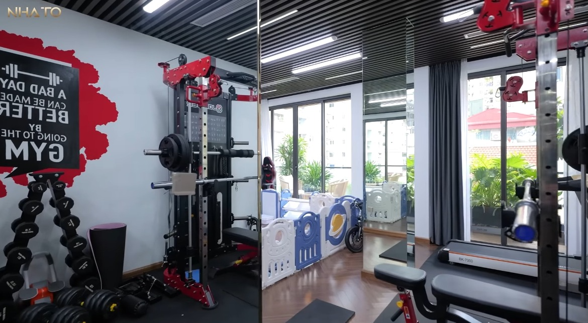 Ngôi nhà phố 6 tầng có cả phòng gym, bể bơi vô cực ngay giữa lòng Hà Nội khiến dân tình xuýt xoa ao ước- Ảnh 13.