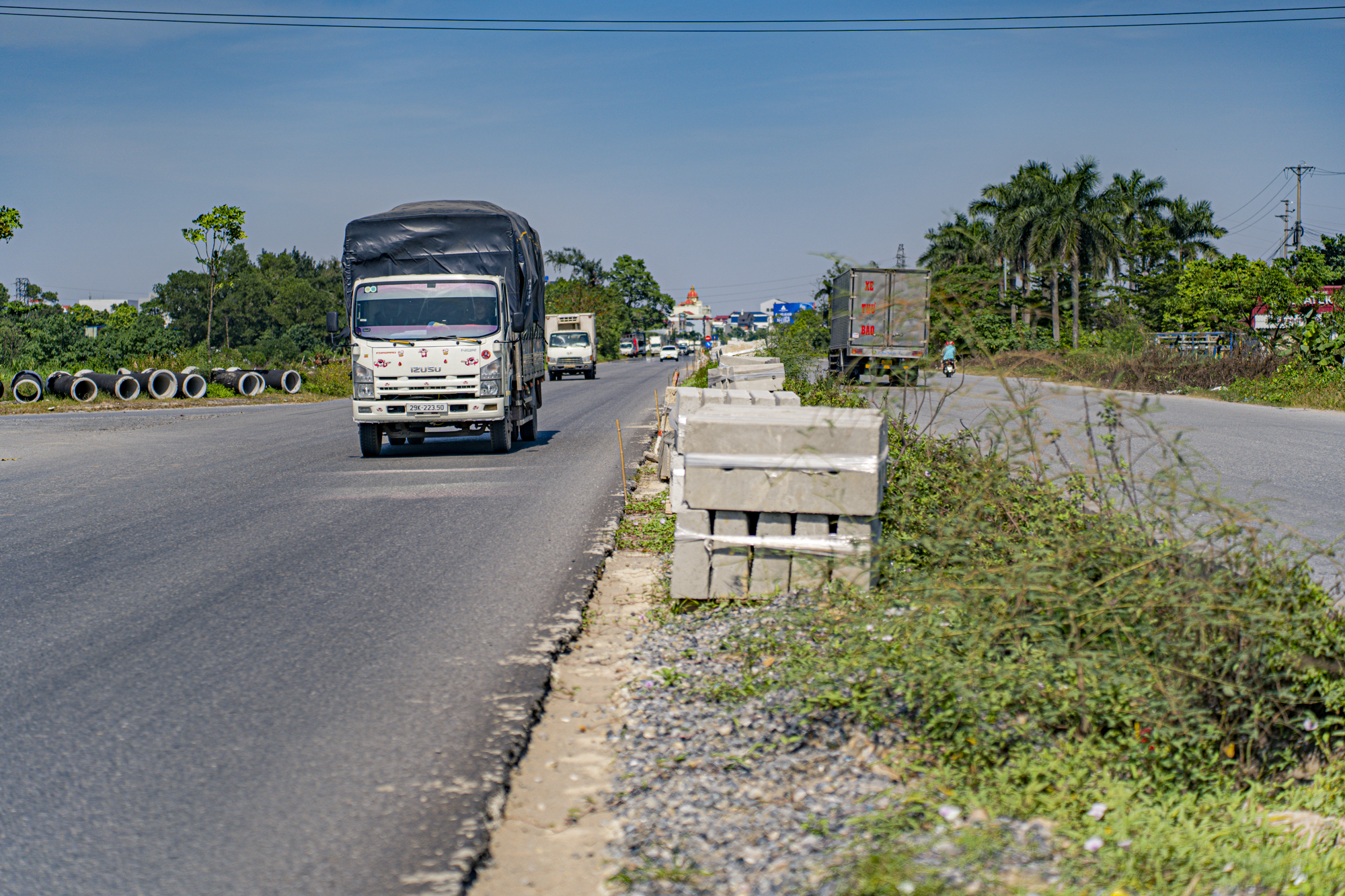 11-du-an-nang-cap-mo-rong-tuyen-duong-lien-tinh-ha-noi--hung-yen-keo-dai-17300763052851040577443.jpg