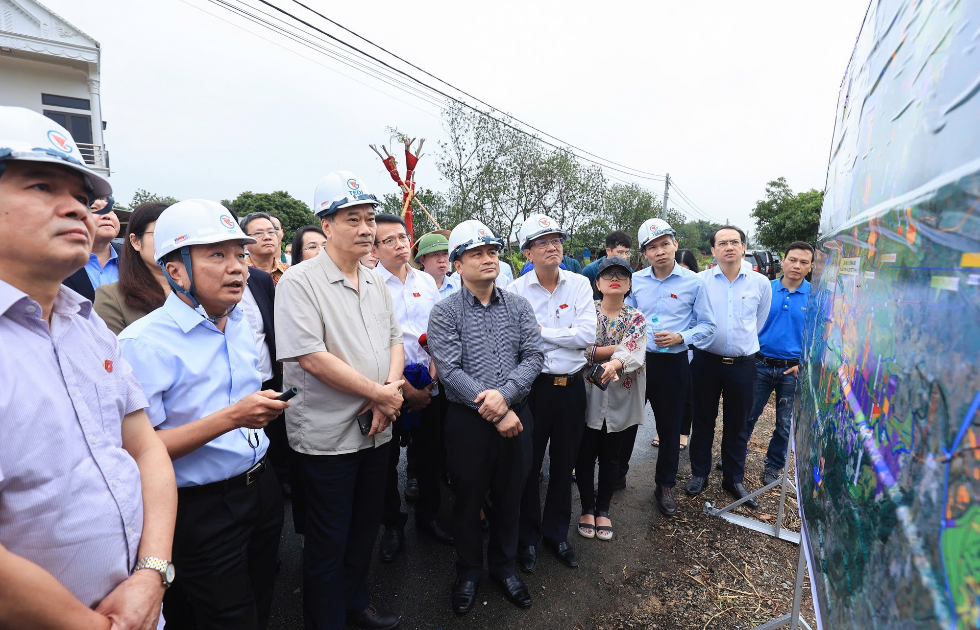 Đoàn công tác của Quốc hội đưa ra những kiến nghị gì khi khảo sát dự án đường sắt tốc độ cao 67,3 tỷ USD?- Ảnh 2.