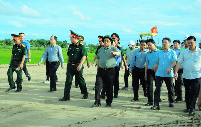 Thủ tướng: Phấn đấu có 600km cao tốc ĐBSCL vào năm 2025- Ảnh 1.